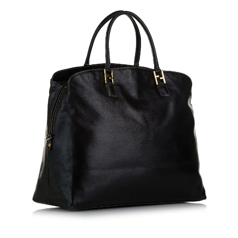 Fendi tote bags with a self - cleaning interior lining for easy maintenanceFendi FF Leather Tote (SHG-37490)