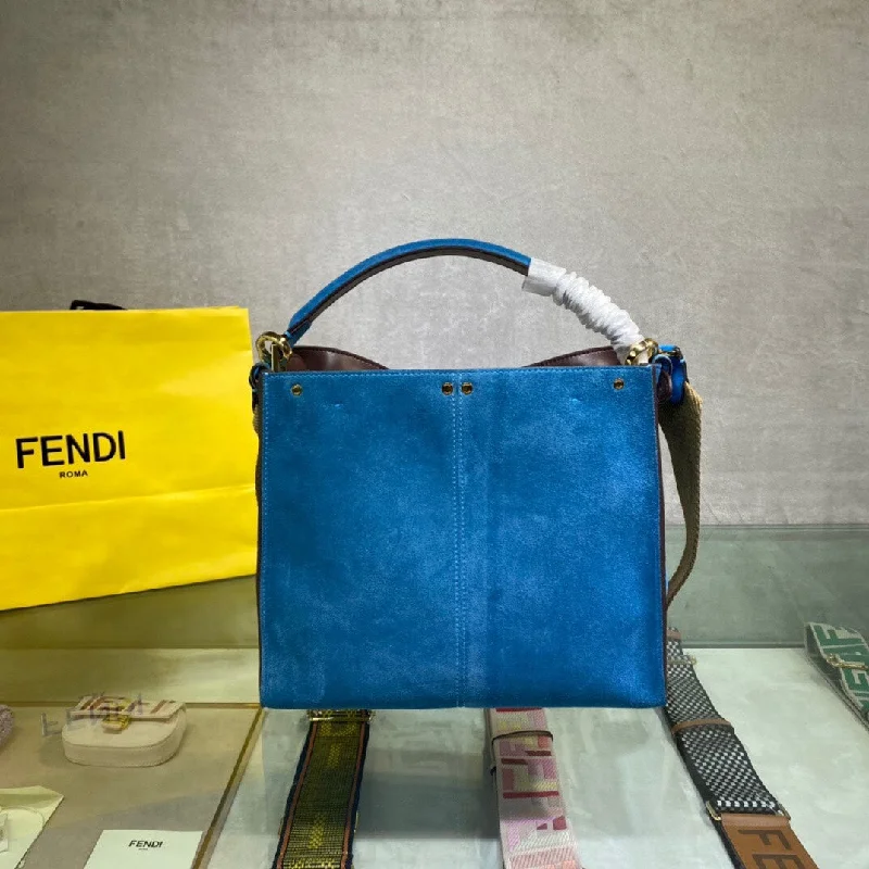 Fendi crossbody bags with a convertible strap that can be worn multiple waysWF -  Fendi Bag - 344