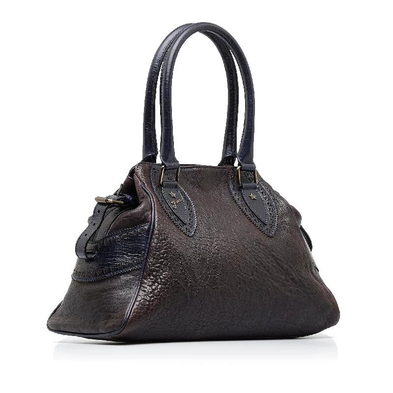 Ladies Fendi shoulder bags with a detachable scarf strap for a stylish and versatile optionFendi Etniko Handbag (SHG-LnAF7s)