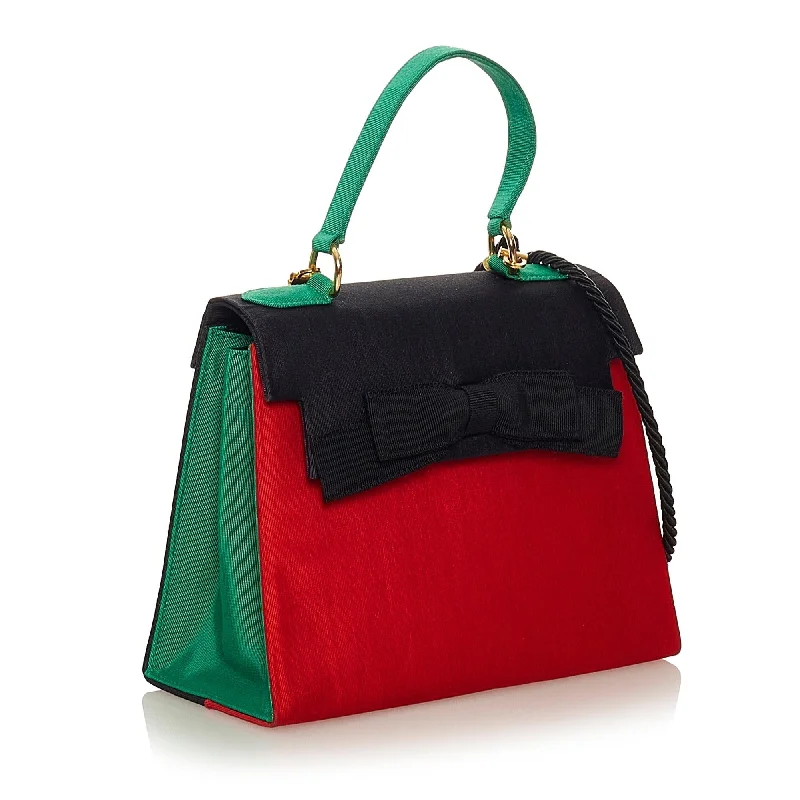 Fendi bags with a detachable tablet holder for using tablets on the goFendi Leather Satchel (SHG-27397)