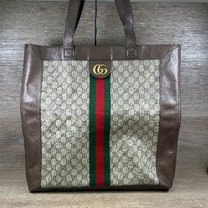 Women Gucci bags with a zippered interior pocketGucci GG Supreme Canvas Ophidia Tote - Large