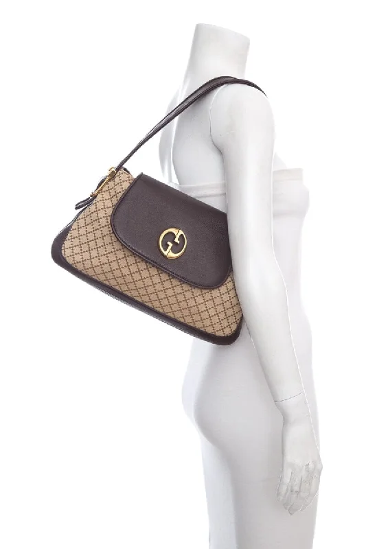 Gucci tote bags for women with a spacious interiorGucci Vintage Brown Damen Canvas Handbag