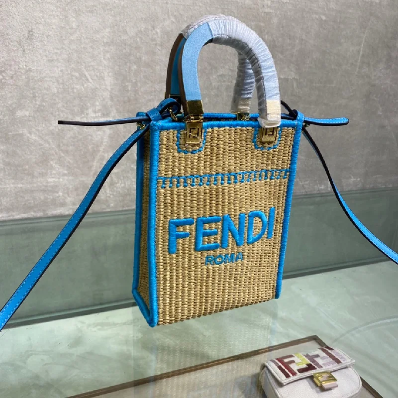 Ladies Fendi shoulder bags with a detachable key fob for easy key managementWF -  Fendi Bag - 377