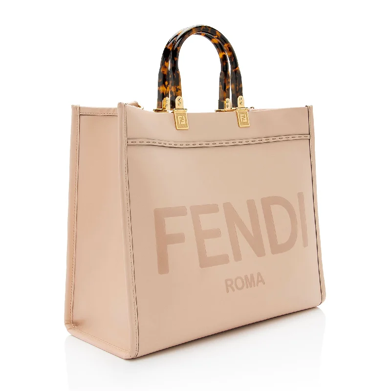 Fendi crossbody bags with a detachable ID holder for easy identificationFendi Leather Sunshine Medium Shopper Tote (SHF-TLlb2r)