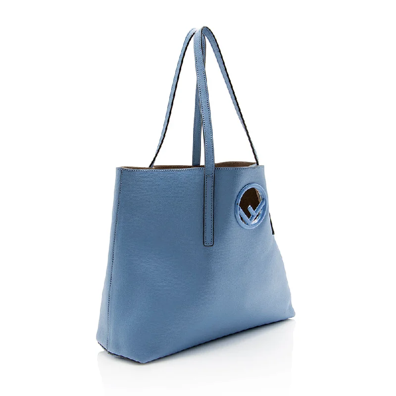 Fendi bags with a detachable makeup pouch inside for beauty - conscious usersFendi Leather Logo Shopper Tote (SHF-14080)