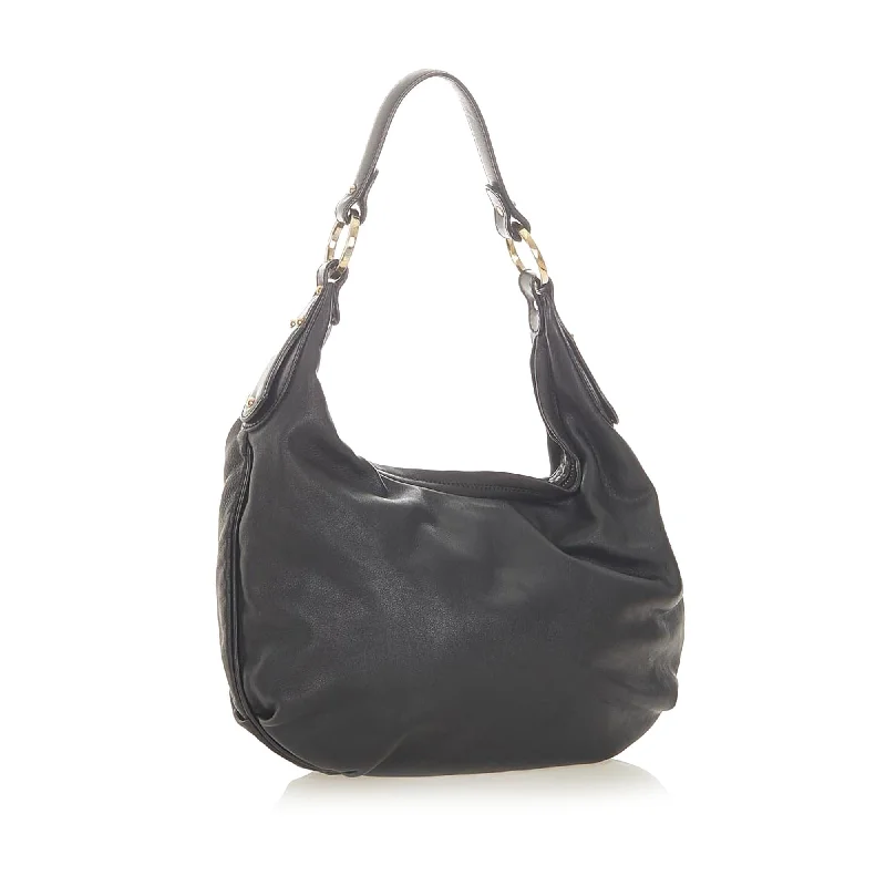 Fendi bags with a patent - leather finish for a shiny and sophisticated appearanceFendi Leather Hobo Bag (SHG-32167)