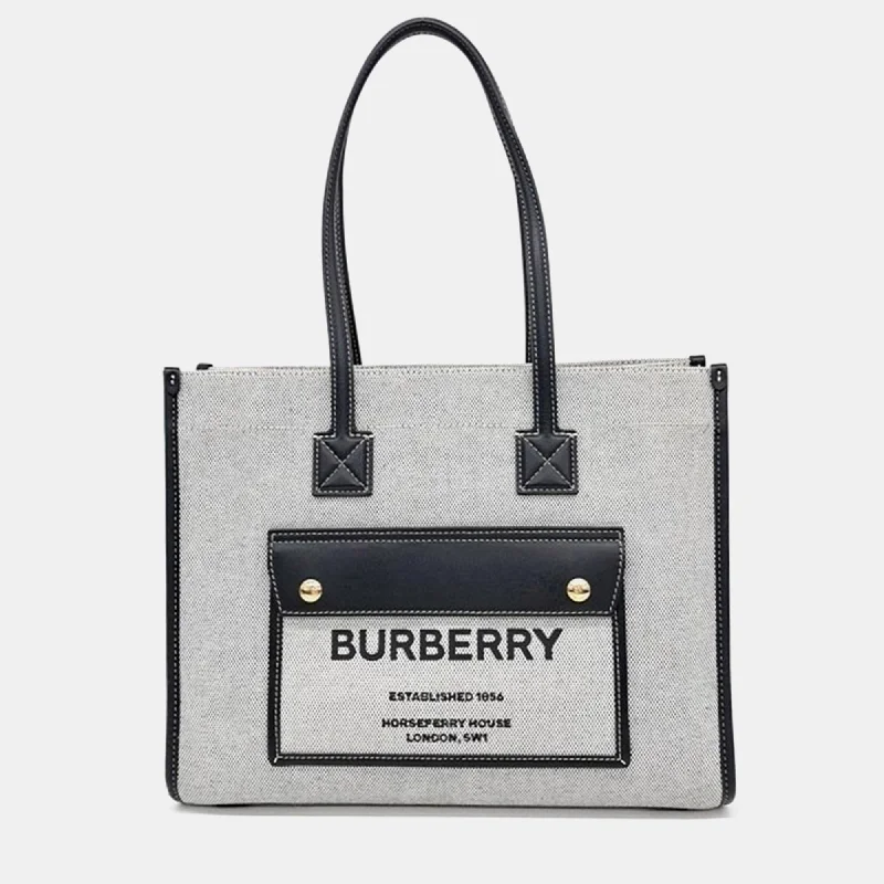 Adjustable Strap Burberry Messenger BagsFreya shoulder bag