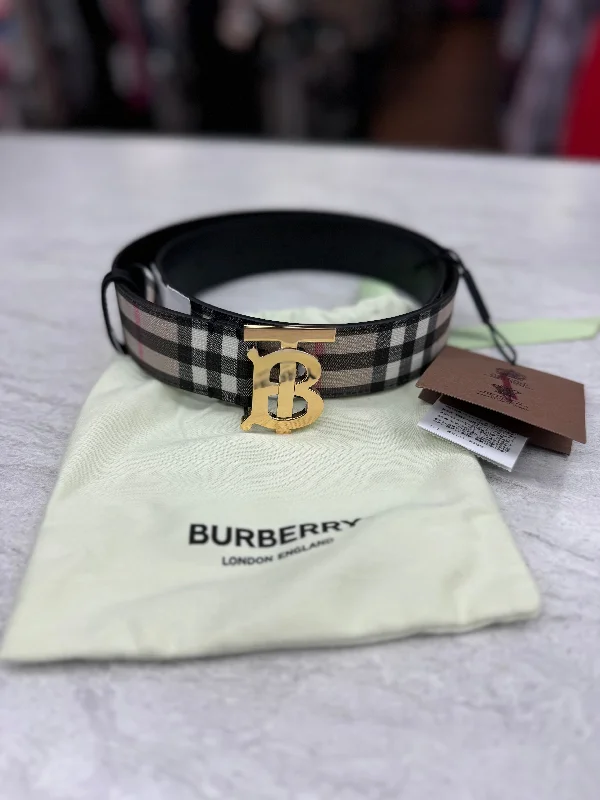 Burberry Bags for Women's Spring 2025 CollectionBelt Bag Luxury Designer By Burberry, Size: Medium