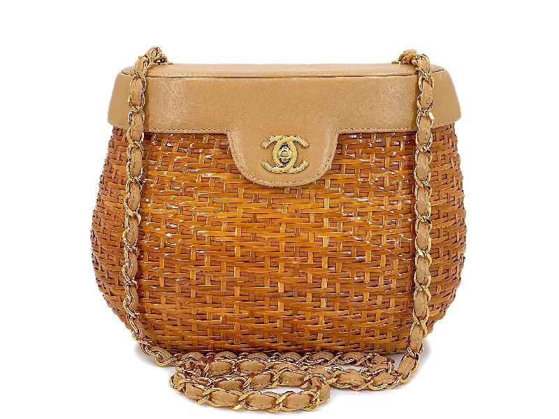 Chanel bags sale 2025Chanel 1997 Vintage Wicker and Beige Lambskin Basket Vanity Bag FTT