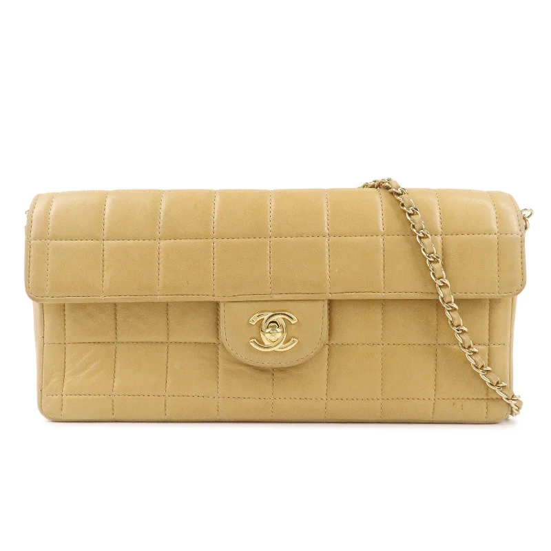 Chanel bags for women who appreciate fine craftsmanshipCHANEL Chocolate Bar Lamb Skin Chain Shoulder Bag Beige Gold