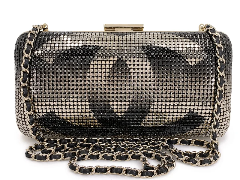 Chanel Designer Handbag with Unique DesignChanel Mesh Ombre Hollywood Evening Clutch on Chain Bag 9T3