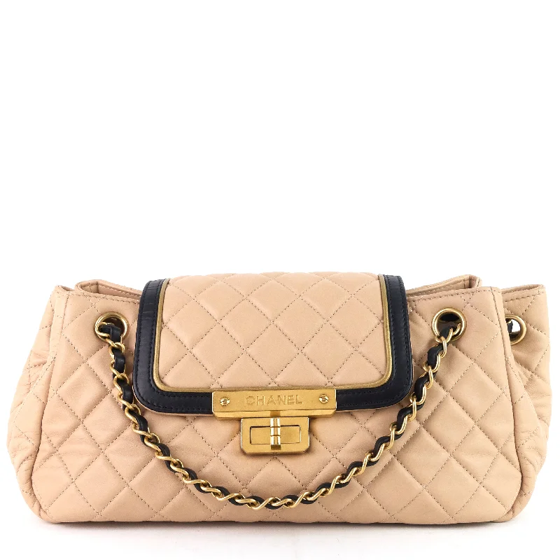 Chanel bags for a polished and professional appearanceAccordion Lambskin Leather Reissue Flap Bag