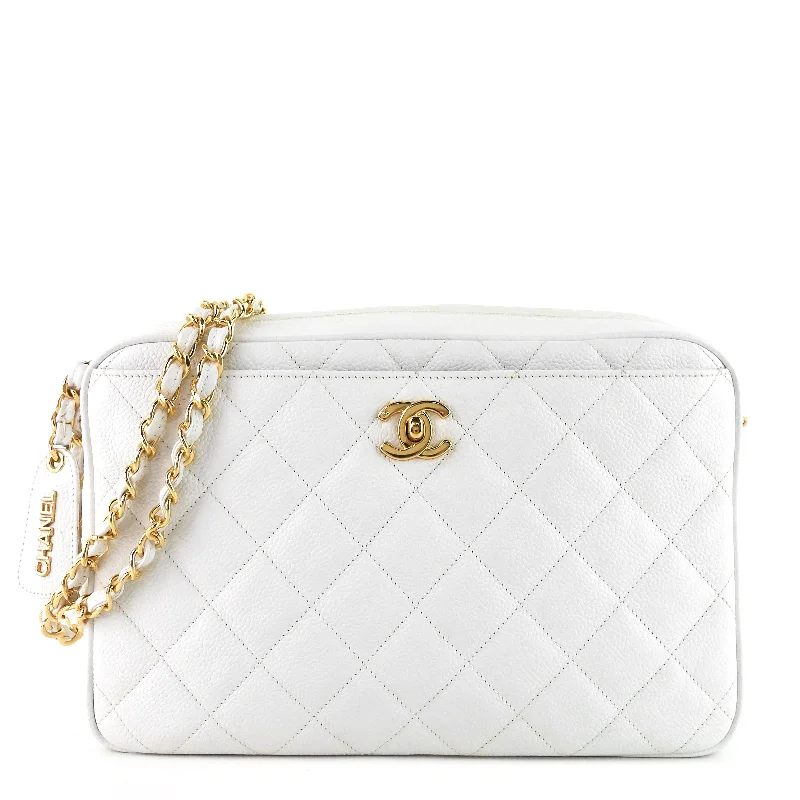 Chanel bags for the minimalist fashionCaviar Vintage Camera Bag