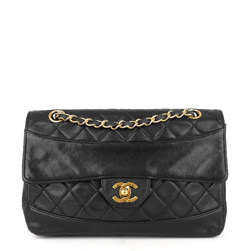 Chanel classicVintage Medium Lambskin Flap Bag