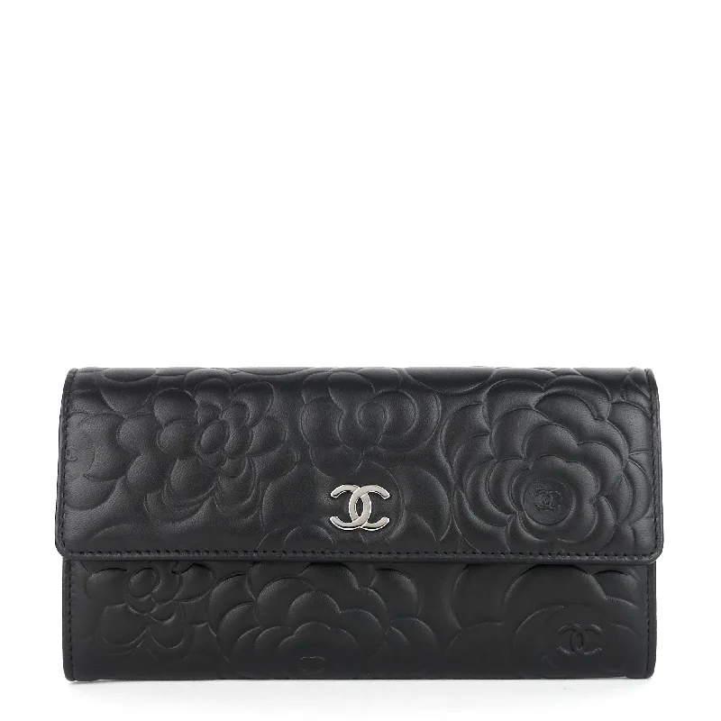 Chanel classicEmbossed Camellia Lambskin Flap Wallet