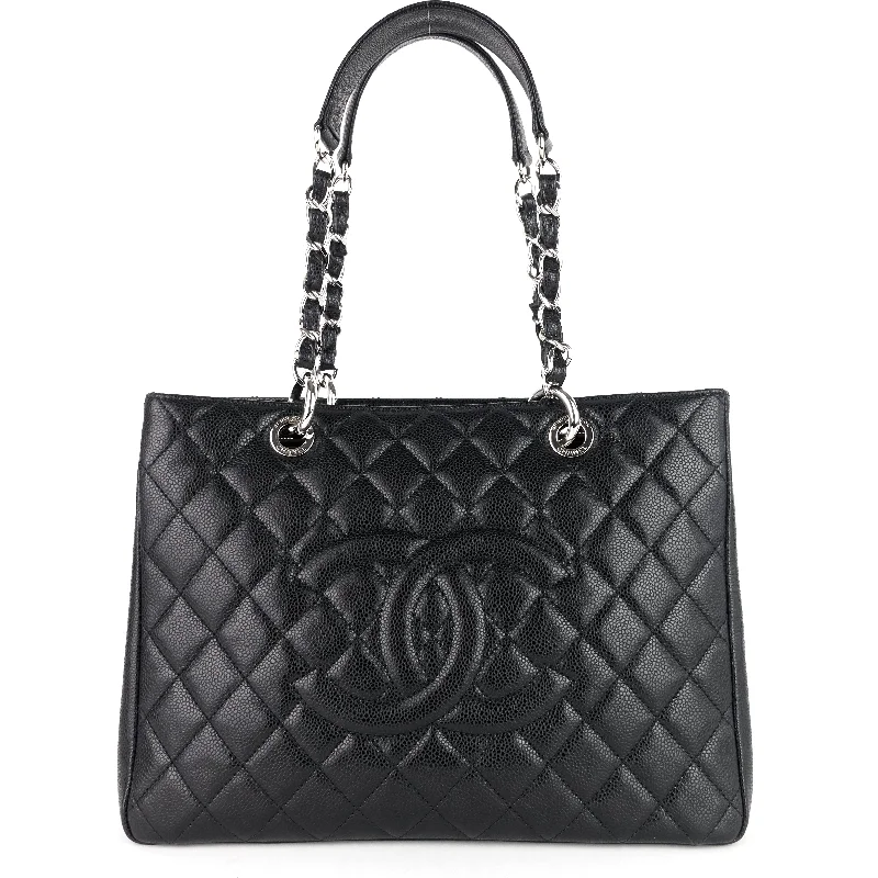 Chanel Quilted Leather Shoulder Bag for FashionistasGrand Shopping Tote GST Caviar Bag