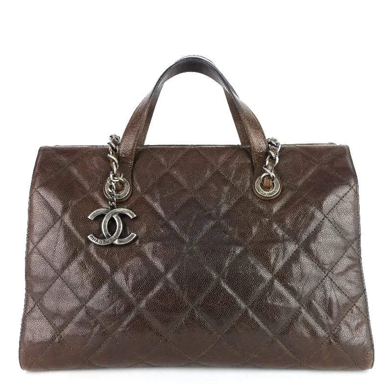 Chanel bags perfect for everyday elegCC Crave Glazed Caviar Tote Bag