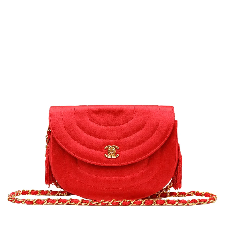 Chanel bags for a polished and professional appearanceChanel Red Satin Vintage Evening Crossbody Bag