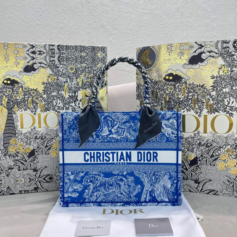 Fashion - forward Christian Dior tote bags for the modern womanChristian Dior  Bags - 3044