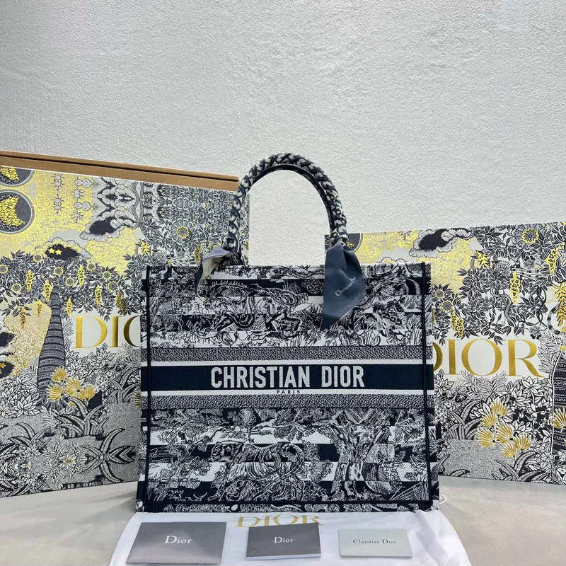 Christian Dior tote bags with a printed Dior logo on the frontChristian Dior  Bags - 3063