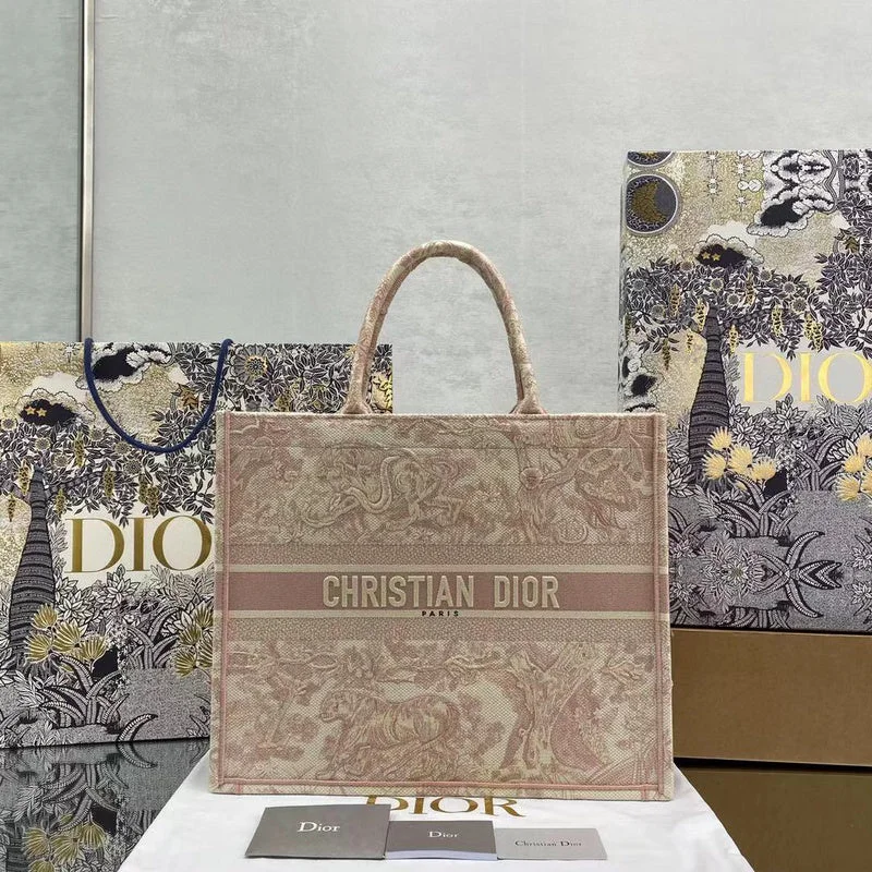 Christian Dior Saddle bags with a patent leather finish for a shiny lookChristian Dior  Bags - 3075