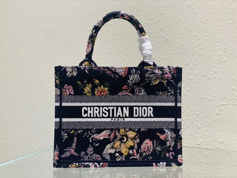 Christian Dior bags with a side - pocket for holding a water bottleChristian Dior  Bags - 3280