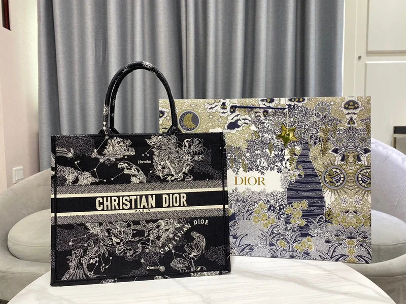 Trendsetting Christian Dior crossbody bags with a colorful strapChristian Dior  Bags - 3281