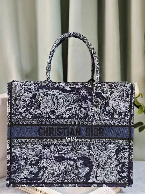 Luxury Christian Dior crossbody bags with a chain - link strapChristian Dior  Bags - 338