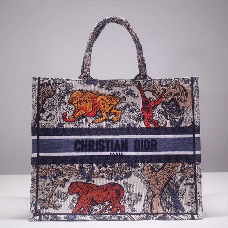 Christian Dior bags with a side - pocket for holding a water bottleChristian Dior  Bags - 3389