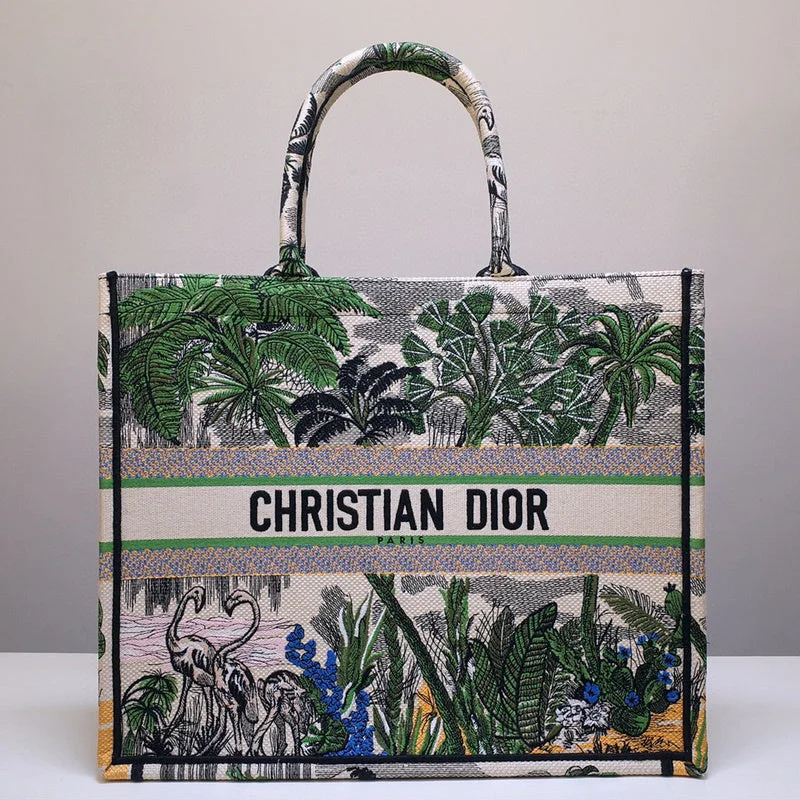 Christian Dior bags with a quilted pattern and gold - toned hardwareChristian Dior  Bags - 3390