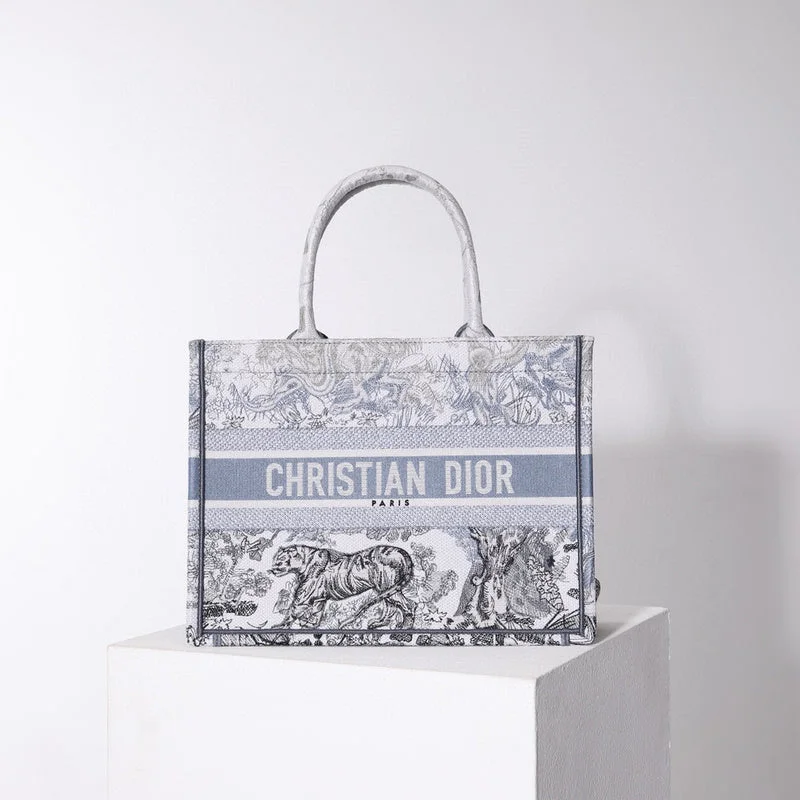 Christian Dior crossbody bags with a front - flap pocket for easy accessChristian Dior  Bags - 3400