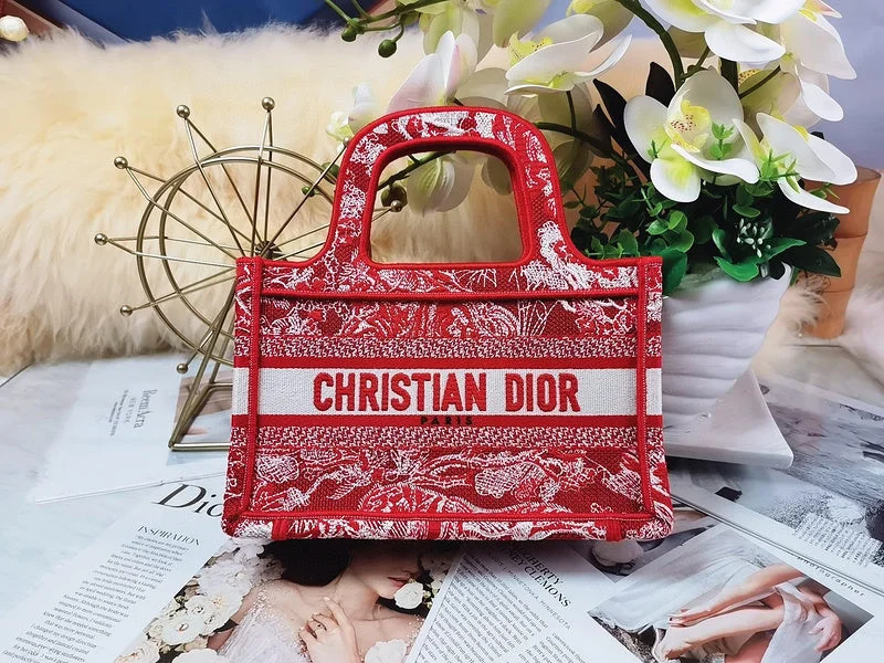 Christian Dior Saddle bags with a patent leather finish for a shiny lookChristian Dior  Bags - 3421