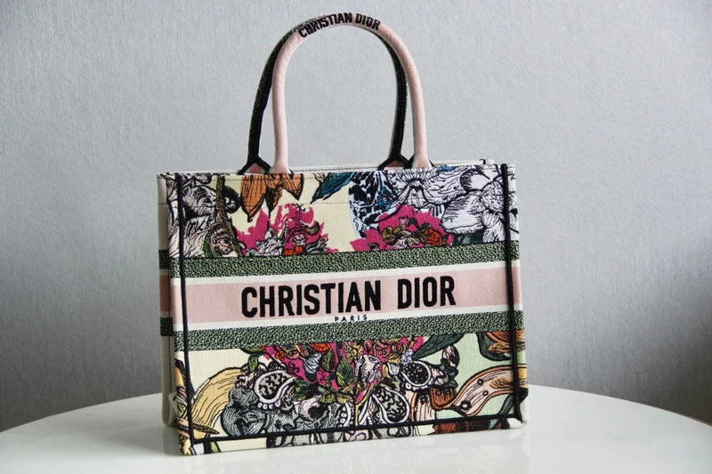 Christian Dior bags with a detachable coin purse insideChristian Dior  Bags - 3425