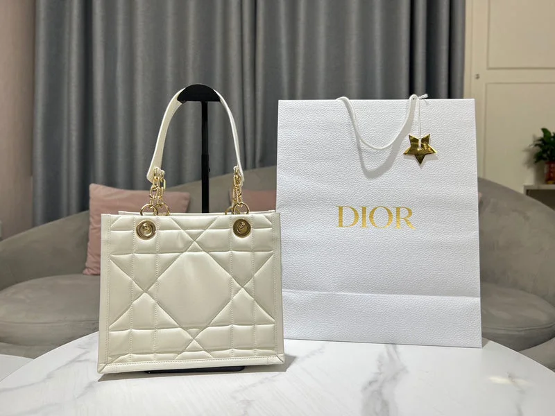 Christian Dior Saddle bags with a studded trim for a bold lookChristian Dior  Bags - 3448