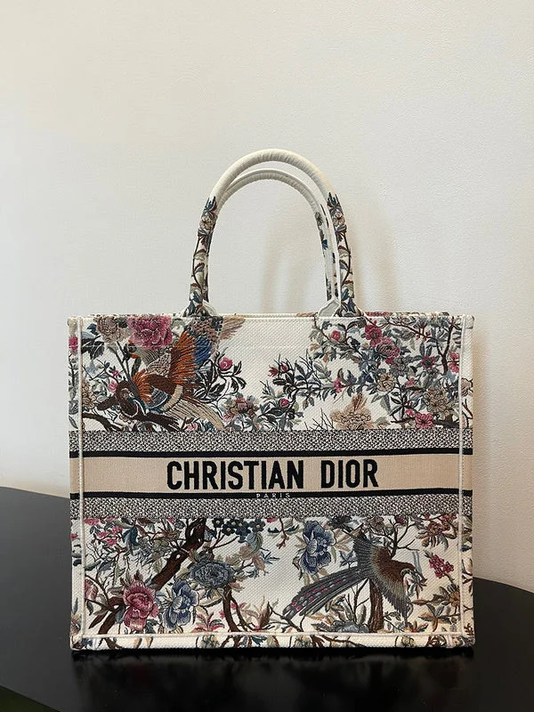 Christian Dior crossbody bags with a front - flap pocket for easy accessChristian Dior  Bags - 4310