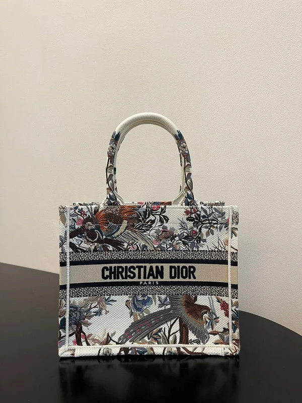 Stylish Christian Dior shoulder bags with a tassel - adorned zipperChristian Dior  Bags - 4326