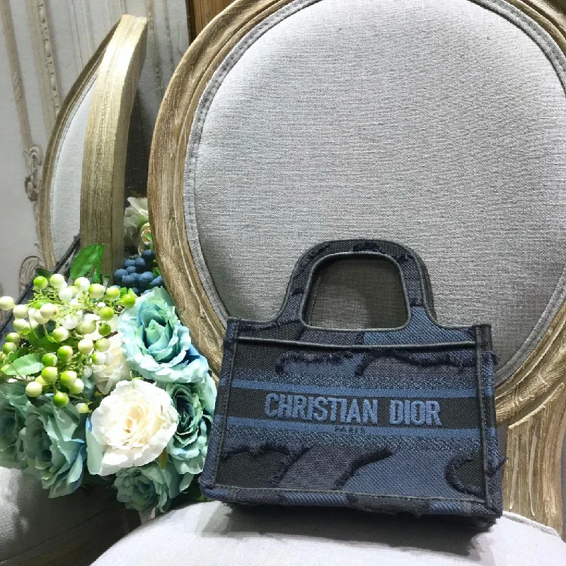 Christian Dior tote bags with a double - handle and shoulder - strap optionChristian Dior - Luxury Bags  902