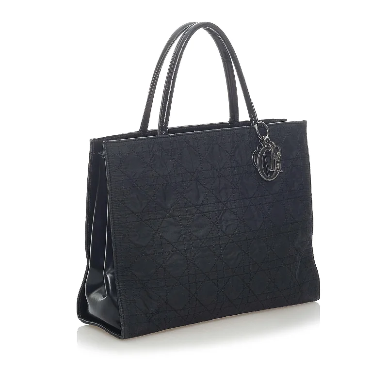 Christian Dior bags with a side - pocket for holding a water bottleDior Cannage Nylon Shopper Tote Bag (33191)